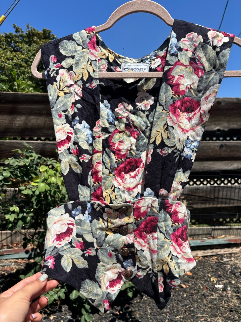 VINTAGE E.D Michaels Black Floral Vest with Pink and Cream Roses, 1980s